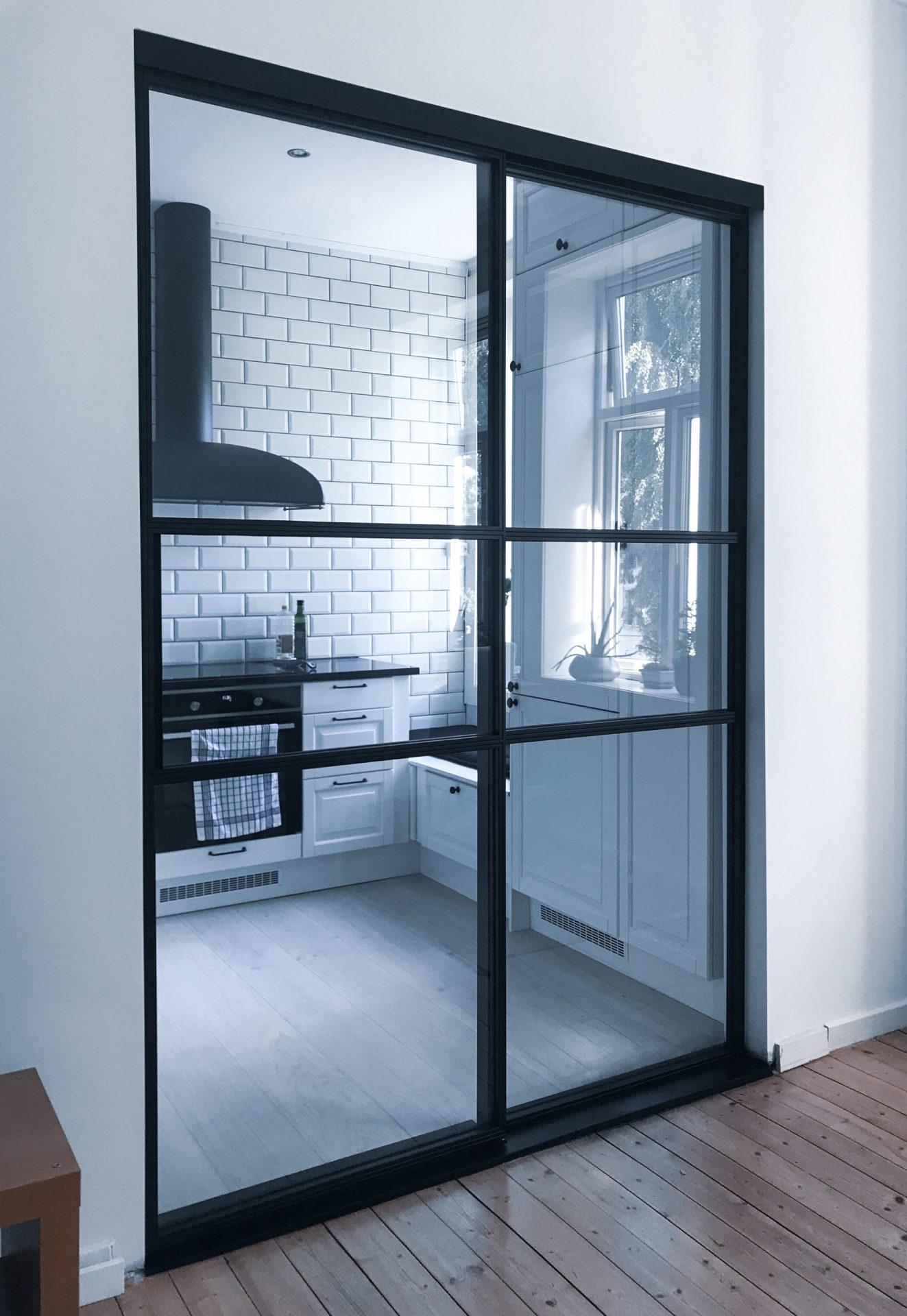 Picture of CONTEMPORARY SLIDING DOOR SOLUTION